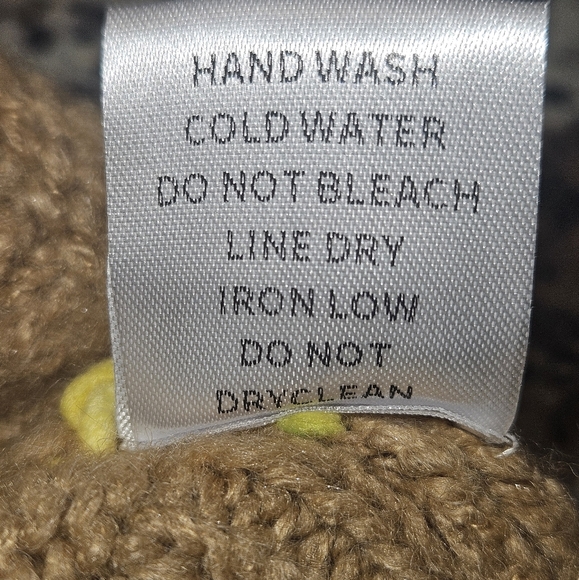 BIBI Sweater Women's Size Large Tan With Multi Color Chris Cross Yarn Stitching - Picture 5 of 9